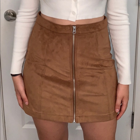 ARITZIA WILFRED SUEDE ZIPPER SKIRT - Picture 5 of 7